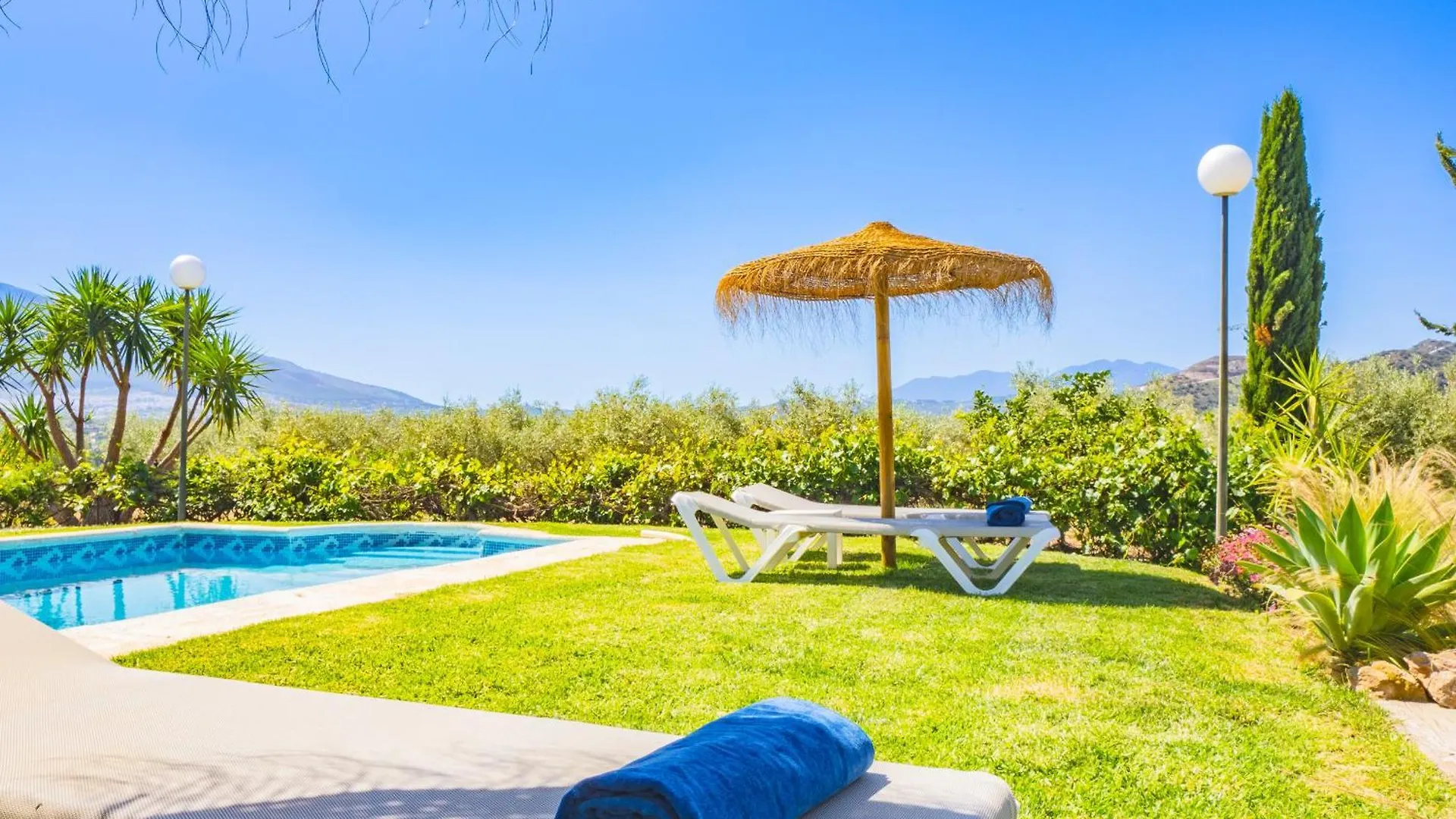 Holiday home Cubo'S Casa Rural El Oasis De Don Pedro Alhaurin el Grande Spain